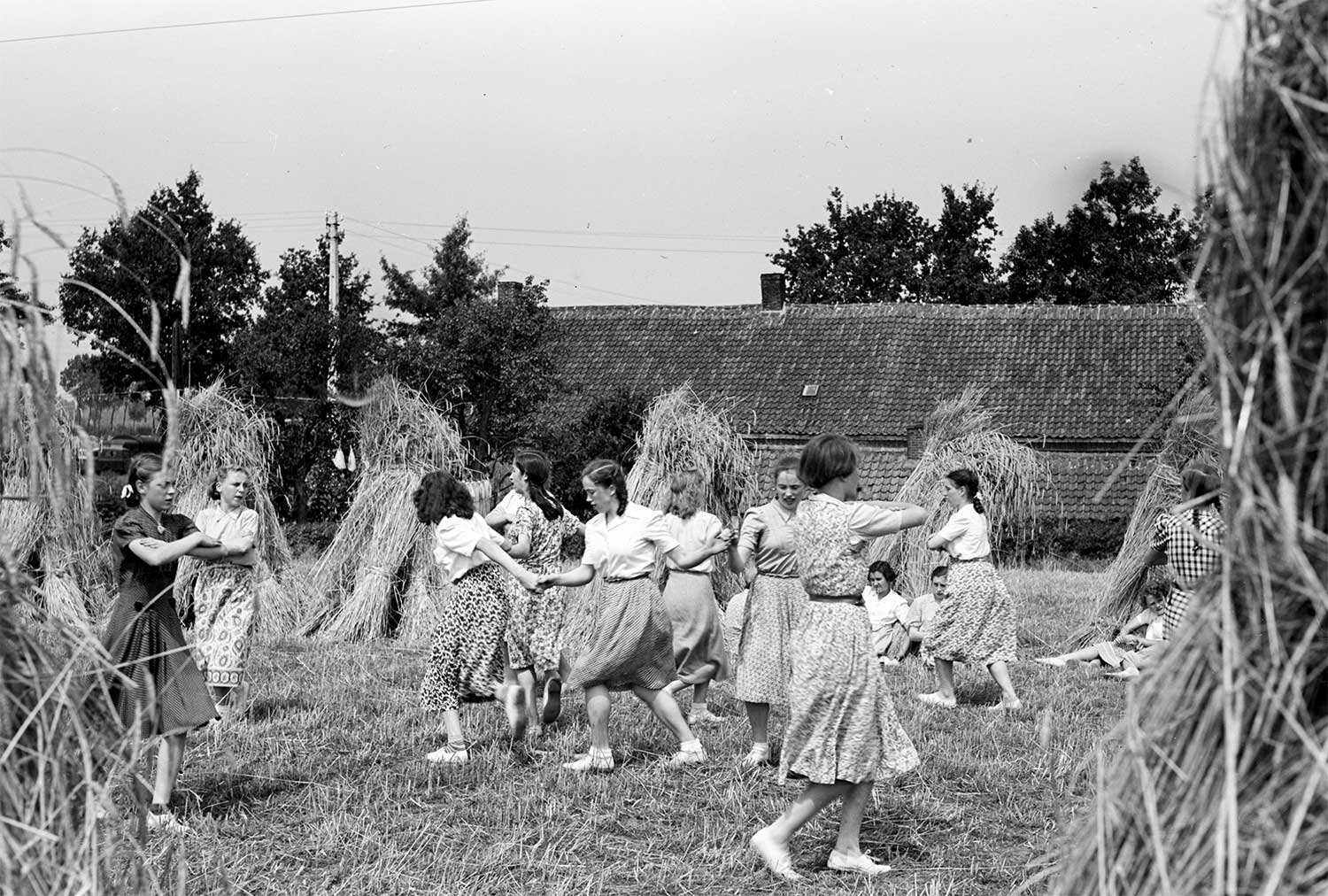 Foto kamp meisjes 1950